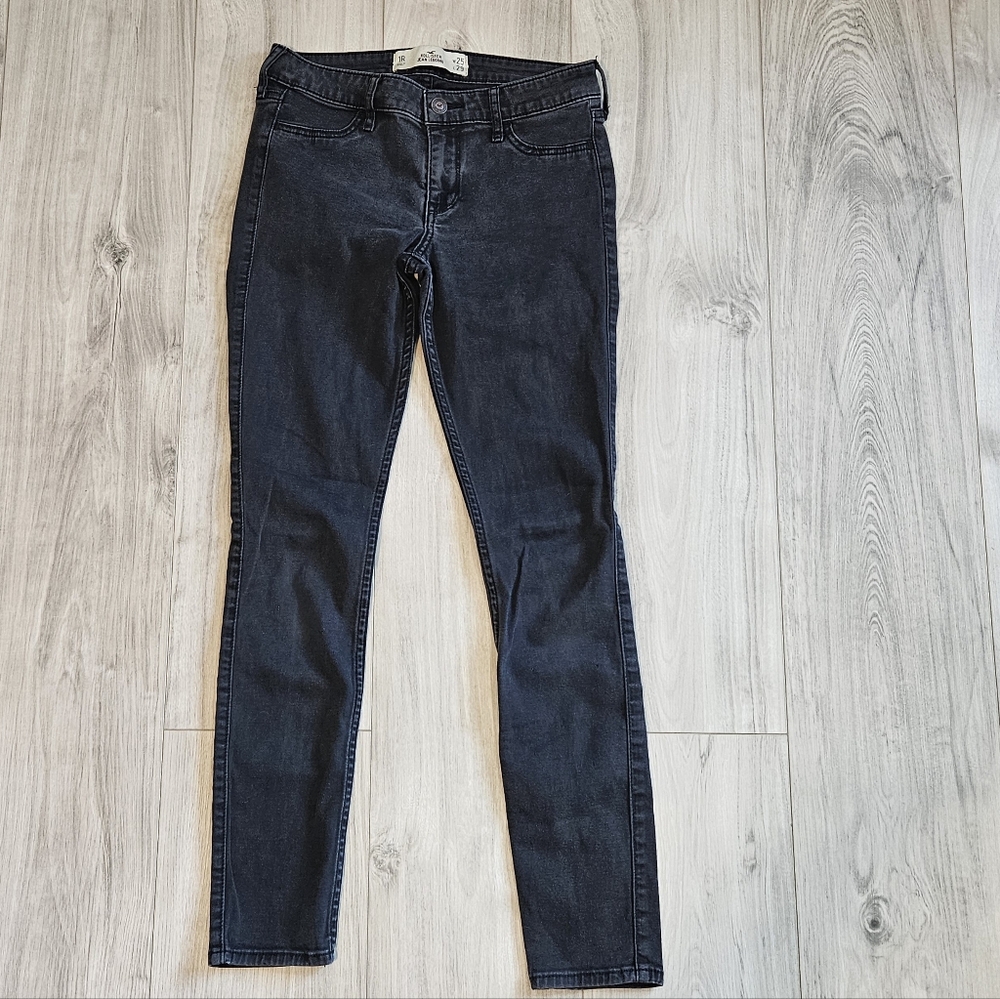 Hollister Women's Dark Blue Skinny Jeans
